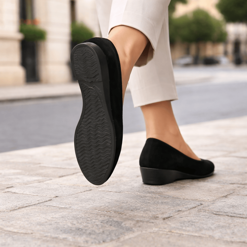 OrthoRelief Women’s Moccasin – Elegant Relief for Tired Feet